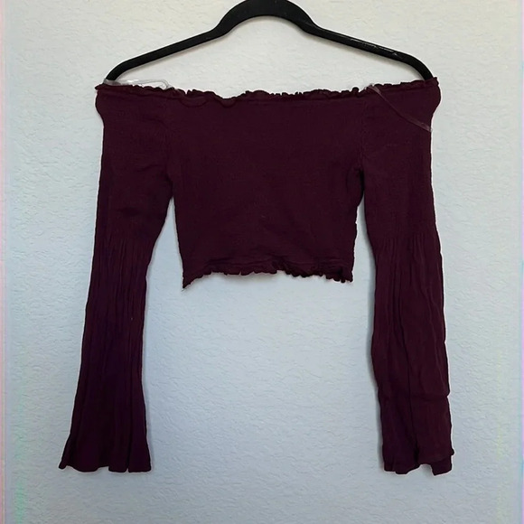 L.A. Hearts Maroon Long Sleeve Rouched Crop Top - Picture 3 of 4